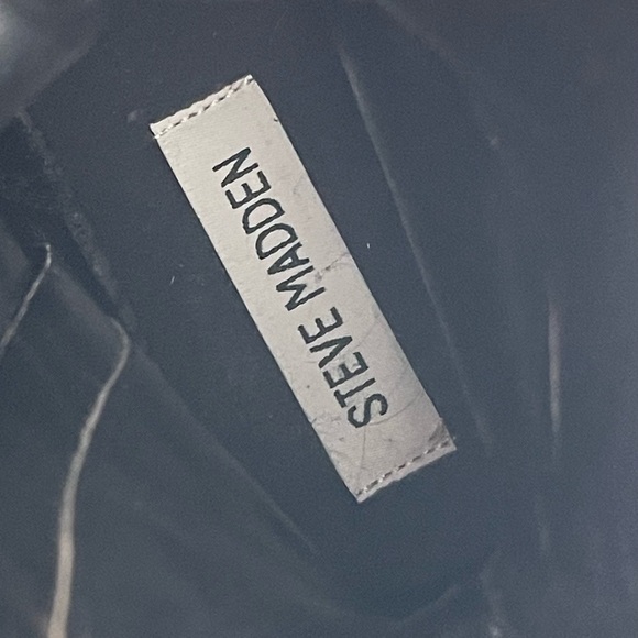 Made in Italy‼️ Steve Madden Black Ankle Boots with Vibrant Green Soles - Picture 4 of 6